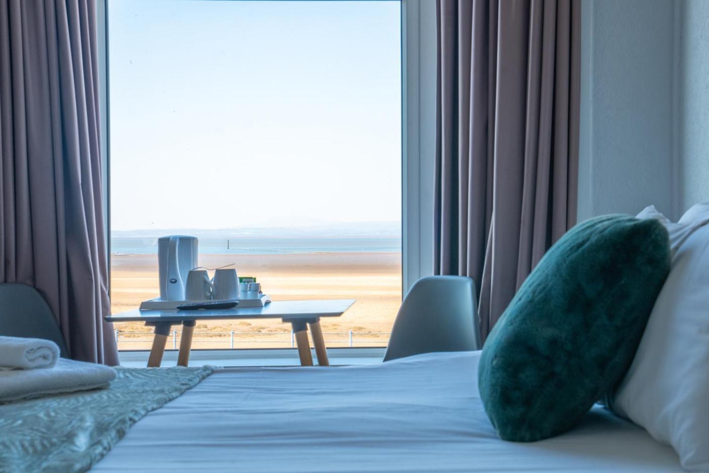 The Clifton Seafront Hotel Моркам Экстерьер фото