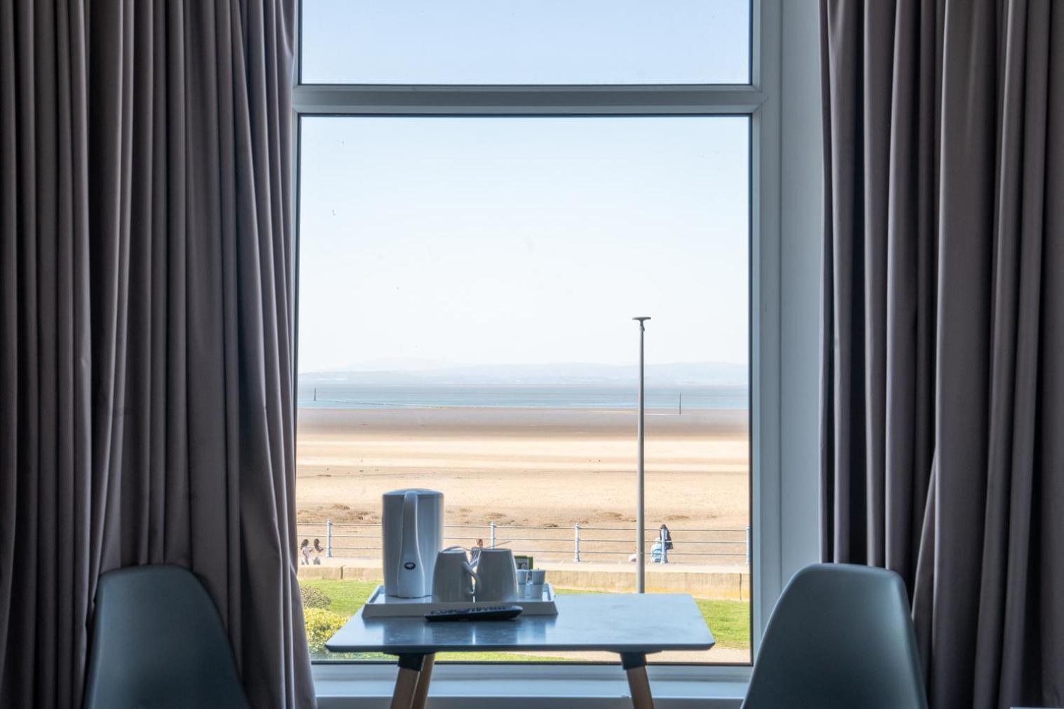 The Clifton Seafront Hotel Моркам Экстерьер фото